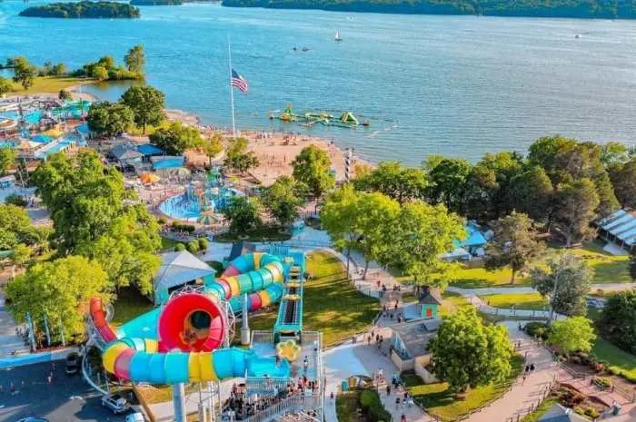 Nashville Shores Lakeside Resort
