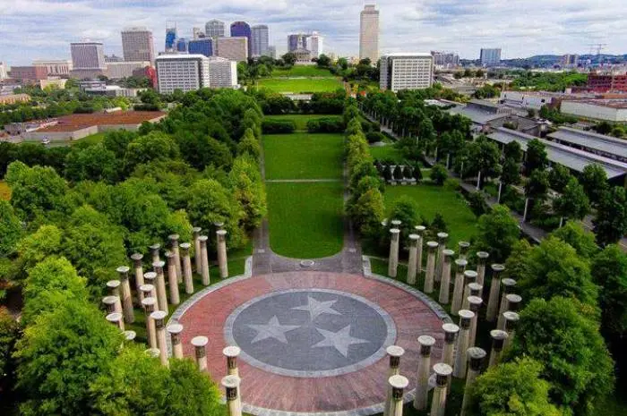 Bicentennial Capitol Mall State Park