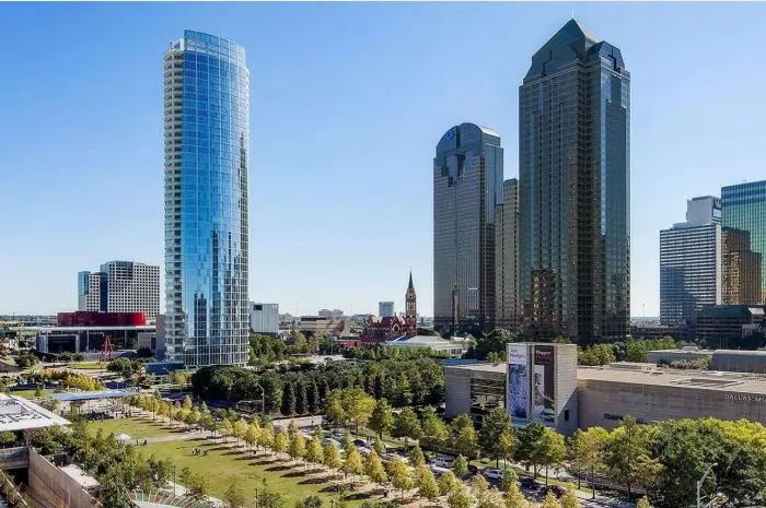 Klyde Warren Park