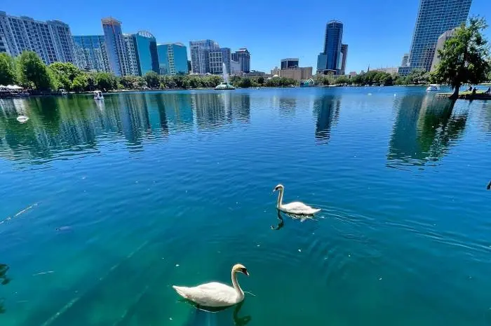 Lake Eola Park