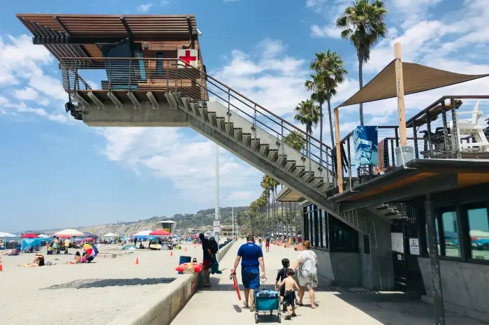 Lifeguard La Jolla Cove