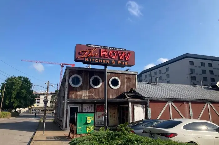 The Row Kitchen & Pub